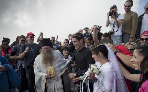 Γάμος στην κορυφή του Ολύμπου.